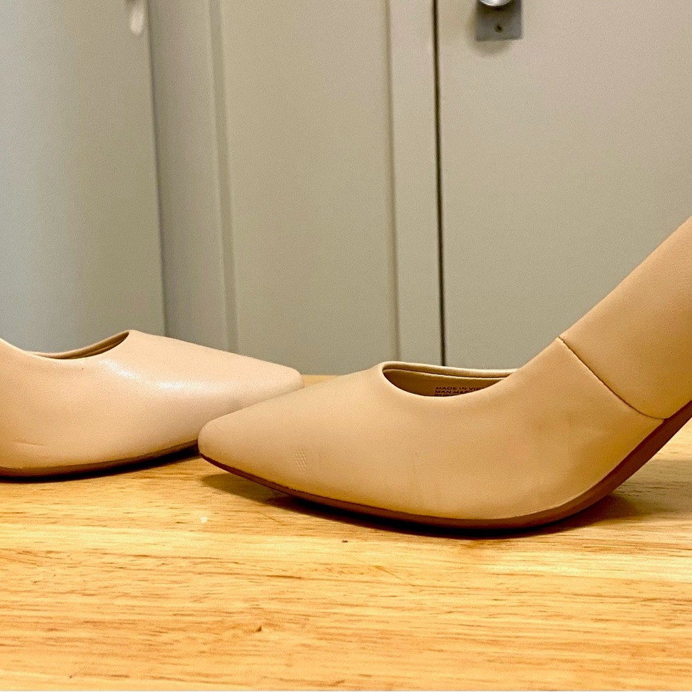 Michael Kors Nude Pumps - Size 6.5M - Picture 3 of 4